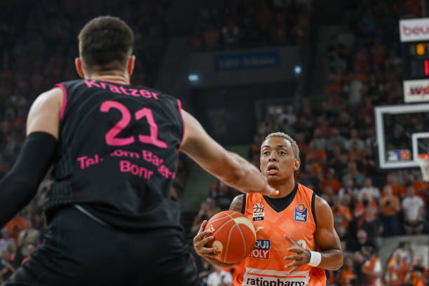 但转会窗口 但转会窗口