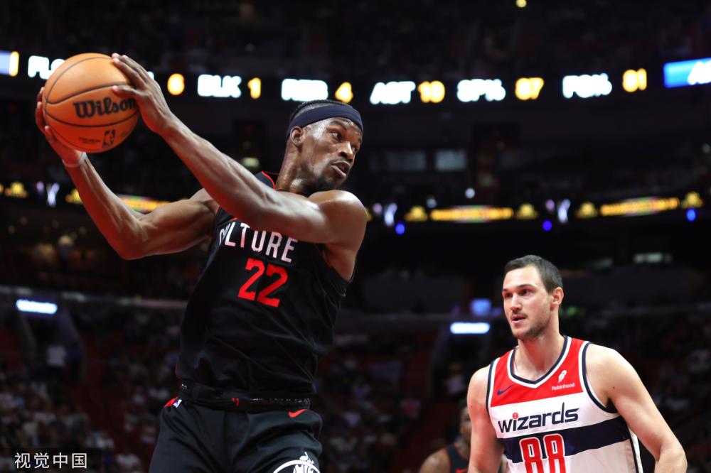 活的例证 活的例证